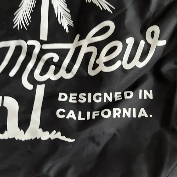 Travis Mathew drawstring bag - Picture 3 of 5